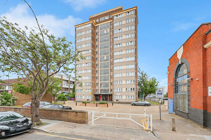1 Bedroom Apartment For Sale In Tuscan House, Knottisford Street, London, E2