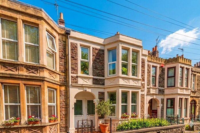 1 Bedroom Flat To Rent In Wick Road, Bristol, BS4