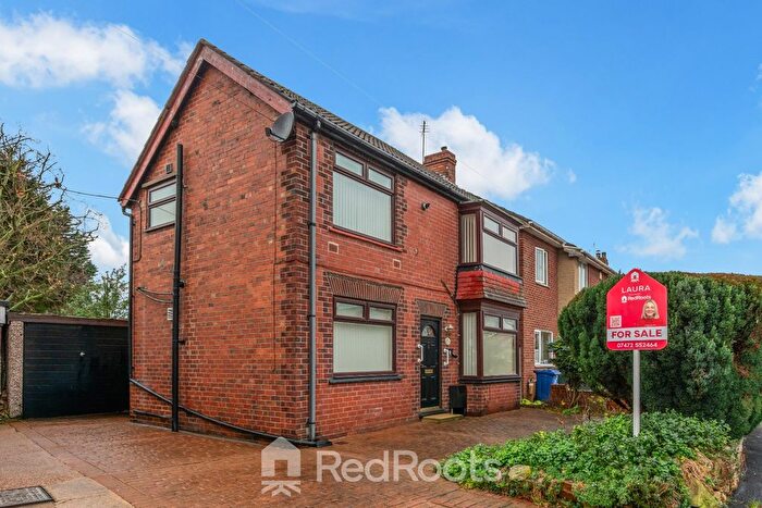 2 Bedroom Detached House For Sale In Somersby Avenue, Doncaster, DN5