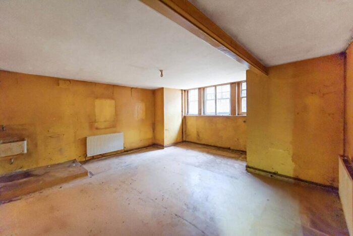 1 Bedroom Flat For Sale In Parsifal Road, West Hampstead, London, NW6