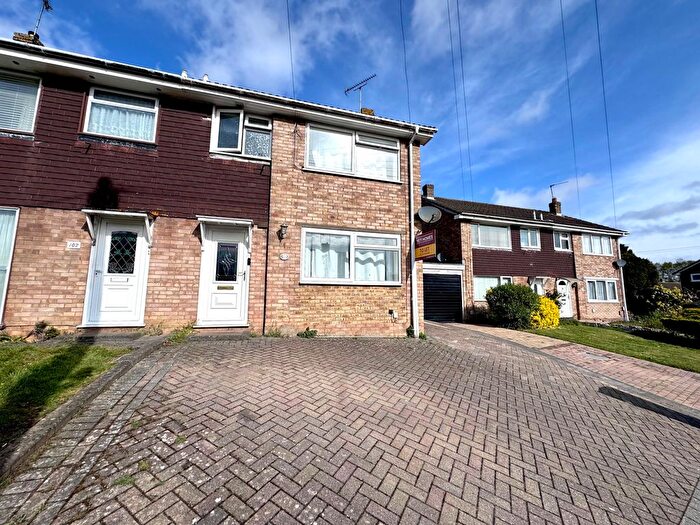 3 Bedroom Semi-Detached House To Rent In Quantock Drive, Ashford, TN24
