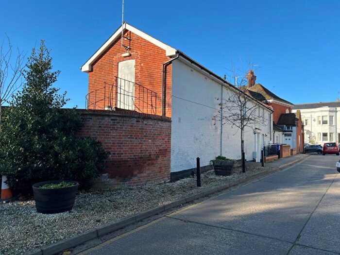 2 Bedroom Flat To Rent In High Street, Halstead, CO9