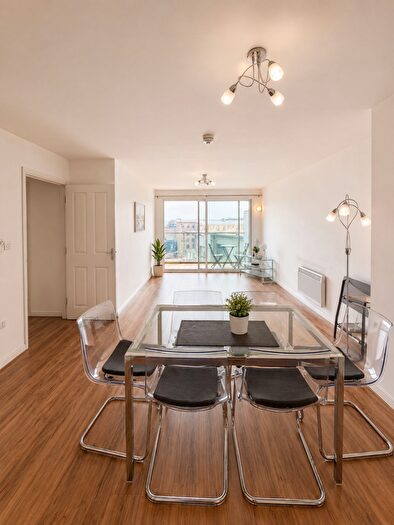 2 Bedroom Apartment To Rent In Exeter Street, Plymouth, PL4