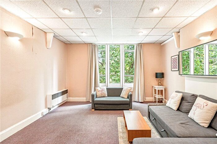 4 Bedroom Flat To Rent In Philbeach Gardens, Earls Court, London, SW5