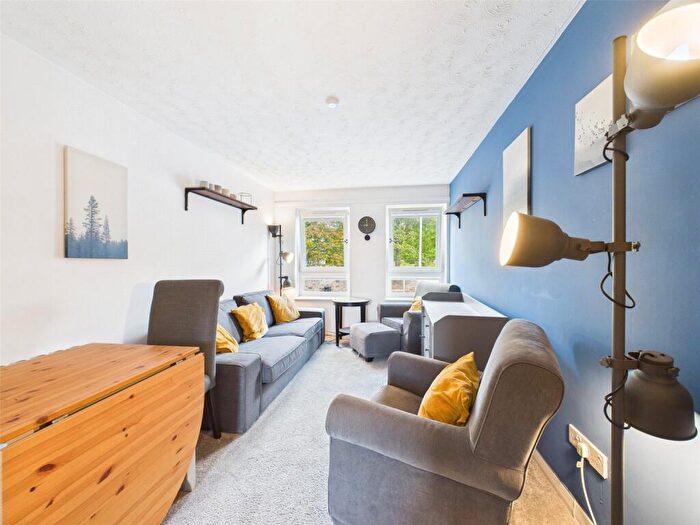 1 Bedroom Apartment To Rent In Grays Loan, Edinburgh, Midlothian, EH10