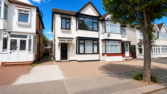 4 Bedroom Semi-Detached House For Sale In Bute Road, Barkingside, IG6