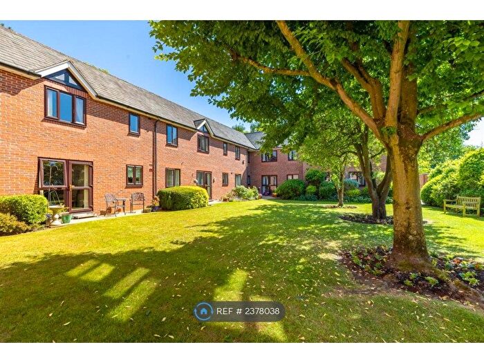 1 Bedroom Flat To Rent In Cromwell Court, Nantwich, CW5