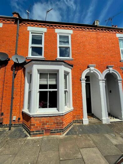2 Bedroom Terraced House To Rent In Cedar Road, Abington, Northampton, NN1