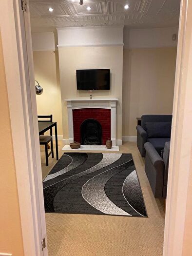 4 Bedroom Terraced House To Rent In Broadwater Road, London, SW17