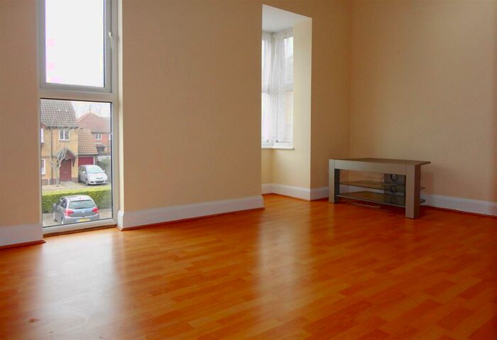 1 Bedroom Flat To Rent In Heatherbank Close, Crayford, Kent, DA1