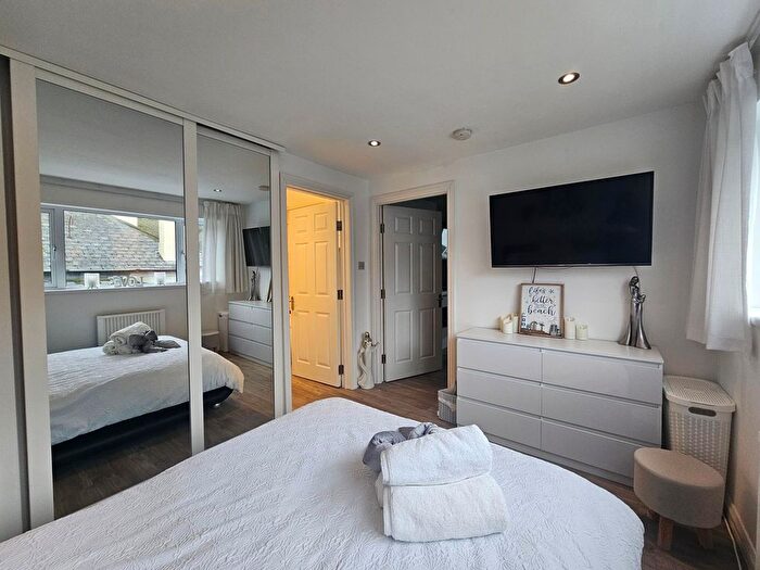 1 Bedroom Flat To Rent In St. Marks Road, Torquay, TQ1