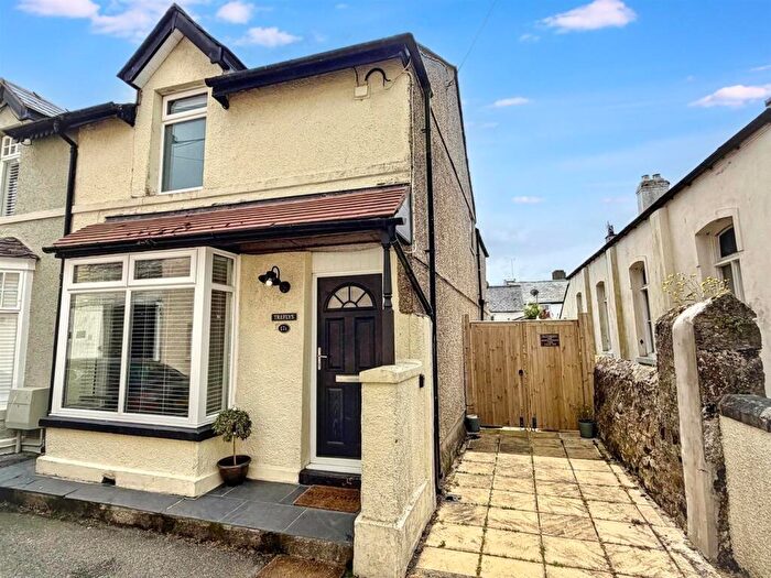 2 Bedroom Town House For Sale In Rosemary Lane, Beaumaris, LL58