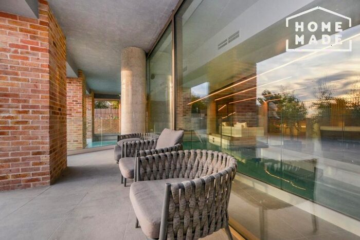 1 Bedroom Flat To Rent In Middle Yard, Dudden Hill Lane, London, NW10
