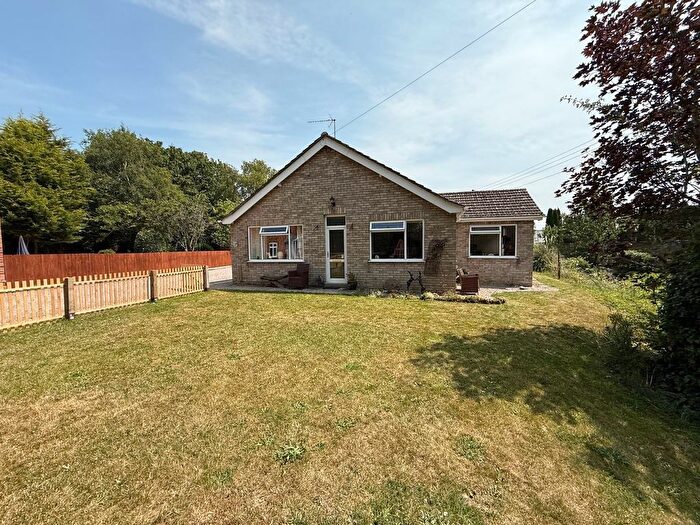 3 Bedroom Detached Bungalow For Sale In Billingborough Road, Horbling, Sleaford, NG34