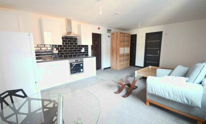 Apartment To Rent In Regal House, Duke Street, Stockport, SK1
