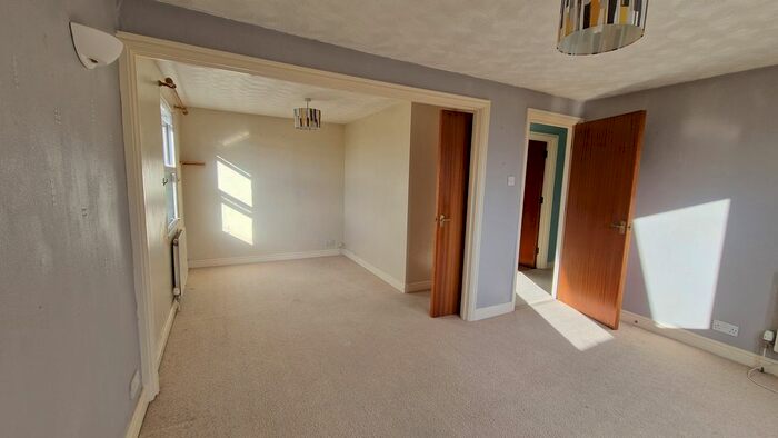 1 Bedroom Flat To Rent In Castle Hill Court, Liskeard, Cornwall, PL14