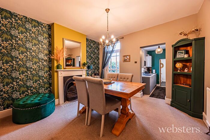 3 Bedroom Terraced House For Sale In Warwick Street, Norwich, NR2