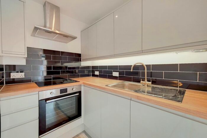 1 Bedroom Flat To Rent In Pincott Place, London, Greater London, SE4