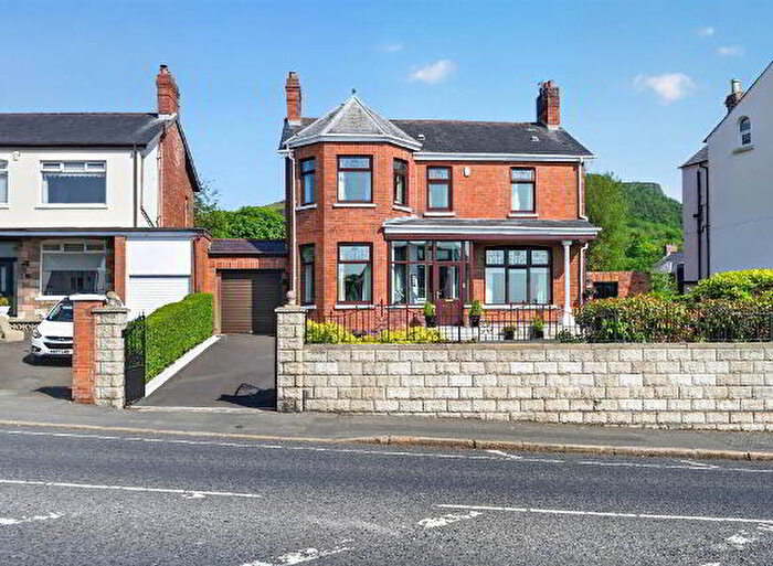 5 Bedroom Detached House For Sale In North Circular Road, Belfast, BT15