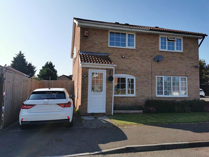 2 Bedroom House To Rent In St Mellons, Cardiff, CF3