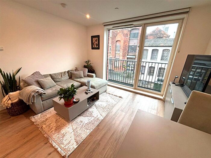 2 Bedroom Apartment To Rent In The Barker, Snow Hill Wharf, Shadwell Street, Birmingham, B4