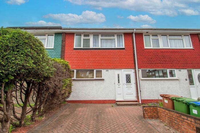 3 Bedroom Terraced House To Rent In York Terrace, Erith, DA8