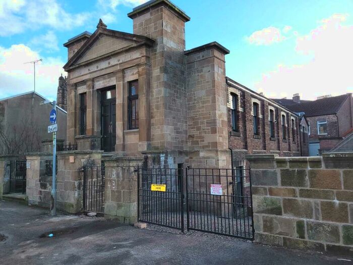 3 Bedroom Flat To Rent In Nithsdale Driave, Glasgow, G41