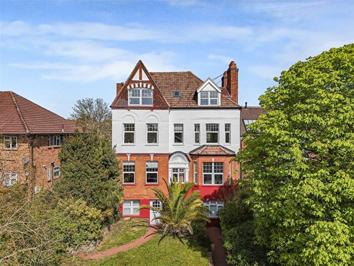 4 Bedroom Flat For Sale In Highland Road, Bromley, BR1