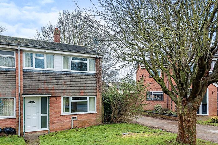 3 Bedroom End Of Terrace House To Rent In Huntersfield, Stanford In The Vale, SN7