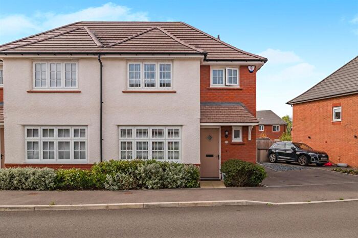 3 Bedroom Semi-Detached House For Sale In Lave Way, Sudbrook, NP26