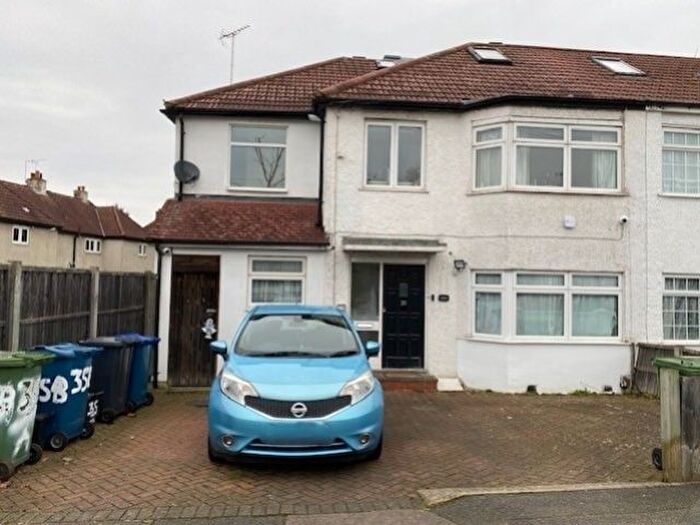 2 Bedroom Maisonette To Rent In Canterbury Road, Harrow, Middlesex, HA1