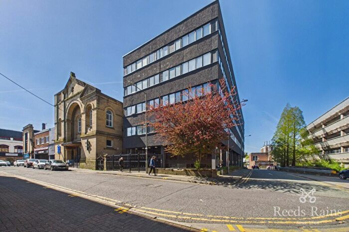1 Bedroom Apartment To Rent In Bethesda Street, Burnley, Lancashire, BB11