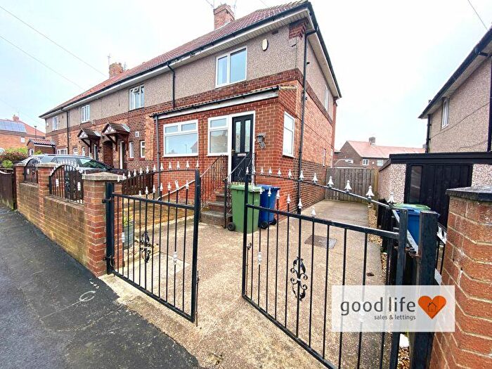 2 Bedroom Terraced House To Rent In Scruton Avenue, Plains Farm, Sunderland, SR3
