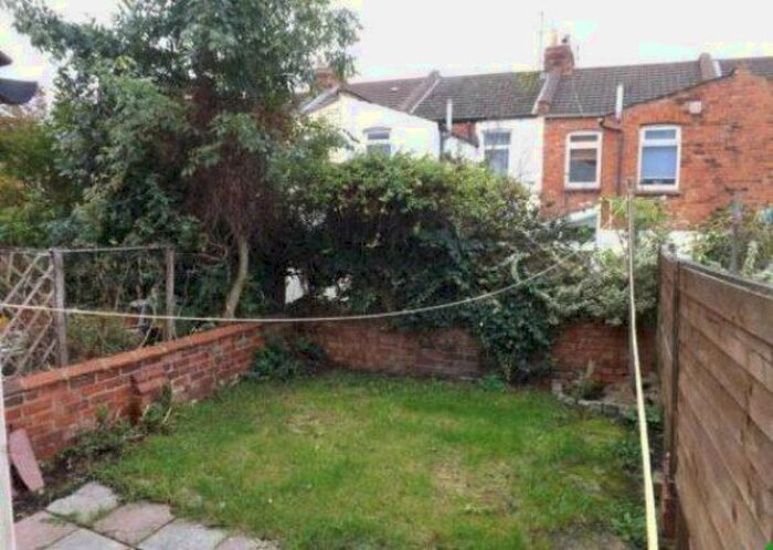 3 Bedroom Terraced House To Rent In Somerset Street, Northampton, Northamptonshire, NN1