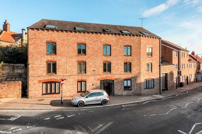 1 Bedroom Flat To Rent In Mill House, Duck Hill, Ripon, HG4