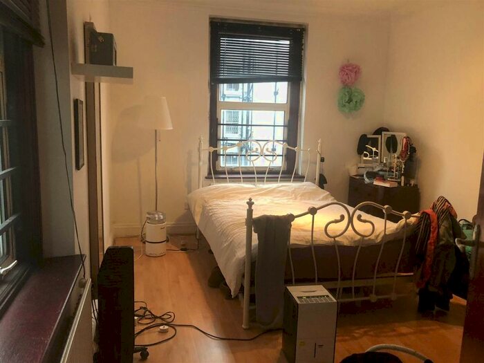 1 Bedroom Flat To Rent In Stoke Newington Road, London, N16
