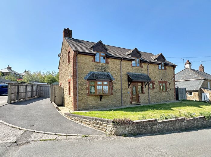 4 Bedroom Detached House For Sale In Font Lane, West Coker, Yeovil, Somerset, BA22