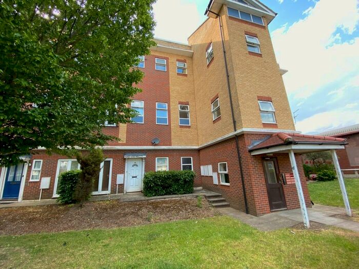 2 Bedroom Flat To Rent In Orion Gate, Stevenage, SG1