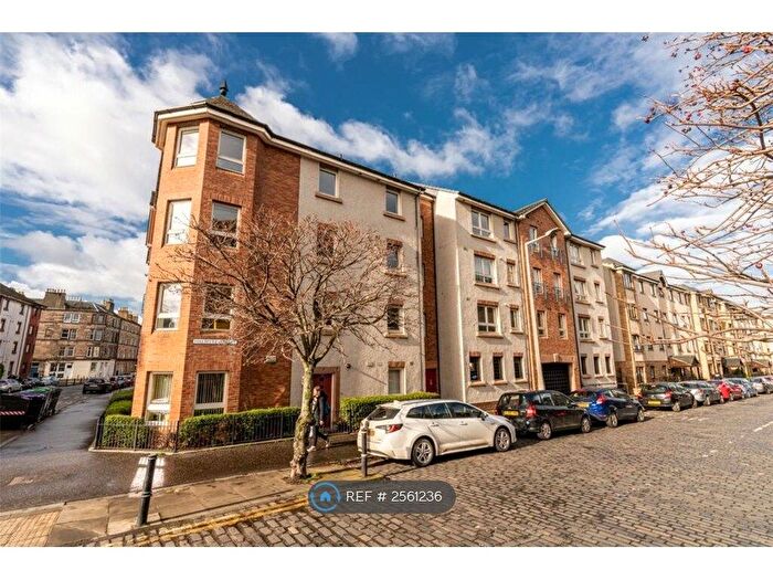 3 Bedroom Flat To Rent In Halmyre Street, Edinburgh, EH6