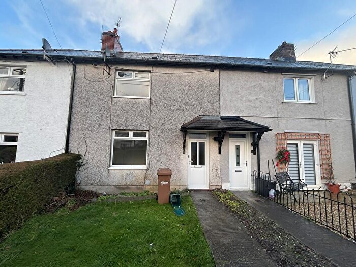 3 Bedroom Semi-Detached House To Rent In Markham Crescent, Oakdale, Blackwood, NP12