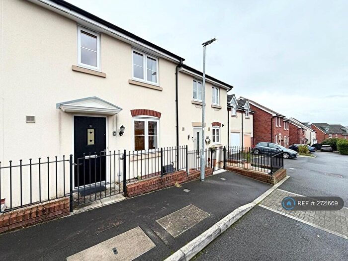 3 Bedroom Terraced House To Rent In Clapham Close, Swindon, SN2