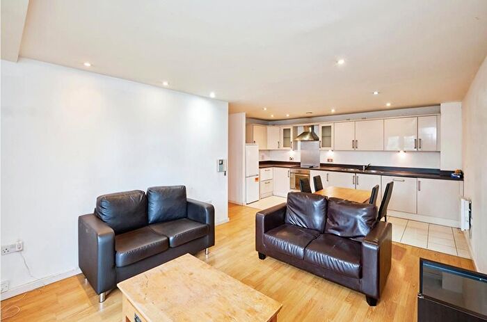 2 Bedroom Flat To Rent In Masshouse Plaza, Birmingham, B5