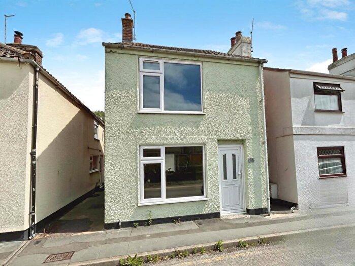 2 Bedroom Detached House For Sale In Reform Street, Crowland, Peterborough, PE6