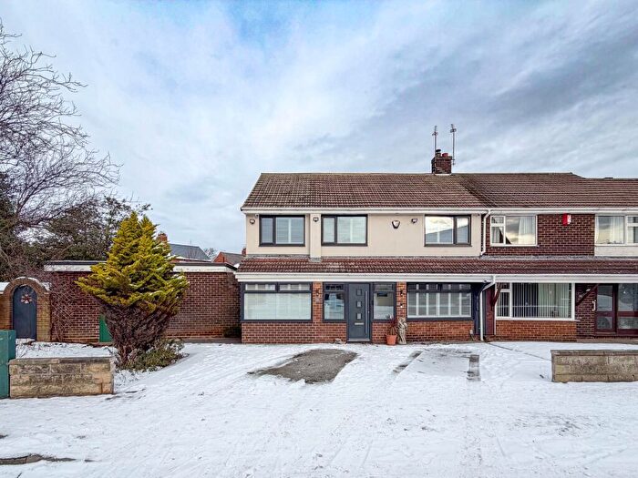 4 Bedroom Semi Detached House For Sale In Haddon Green, Whitley Bay, NE25