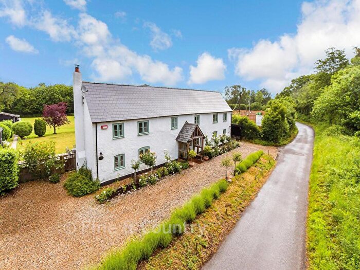 4 Bedroom Detached House For Sale In Wick Lane, Woolage Green, Kent, CT4