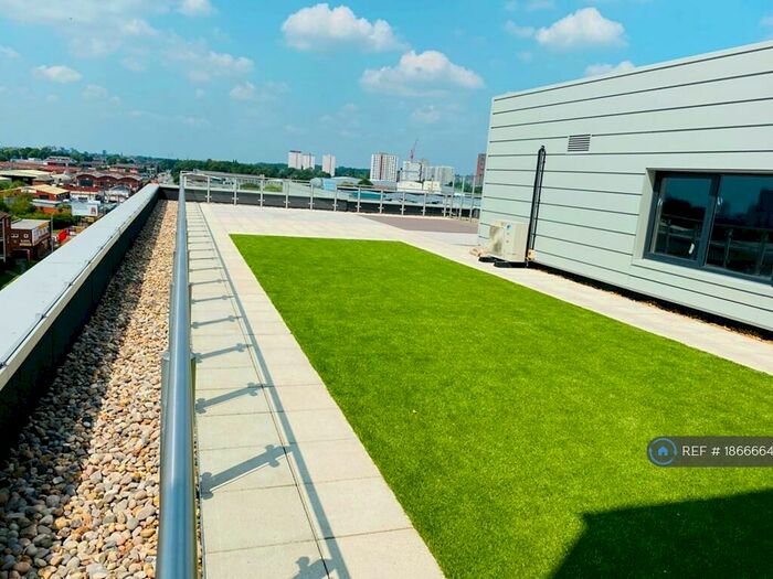 2 Bedroom Flat To Rent In Middlewood Plaza, Salford, M5