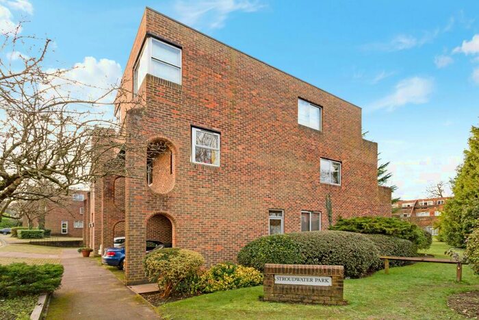 2 Bedroom Apartment To Rent In Stroudwater Park, Weybridge, KT13