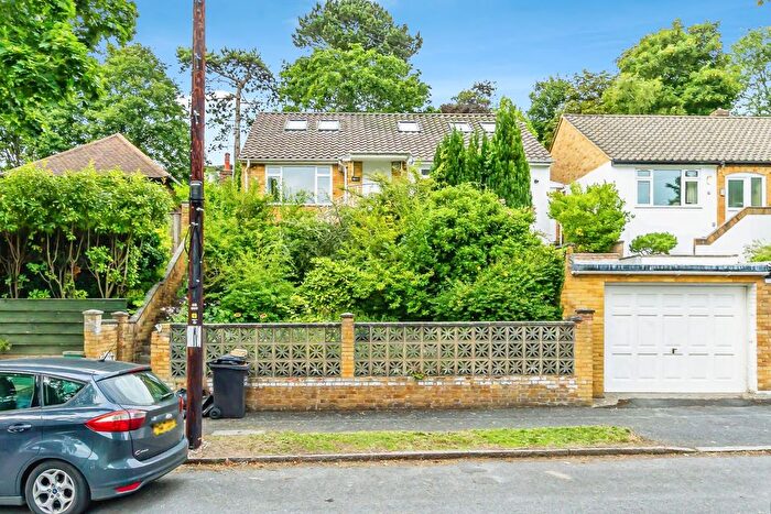 4 Bedroom Bungalow For Sale In Cliff End, Purley, CR8