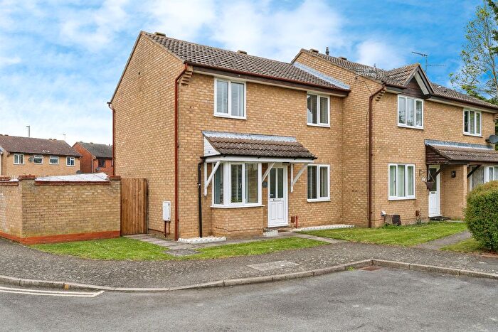 3 Bedroom End Terrace House For Sale In Peterhouse Crescent, March, PE15