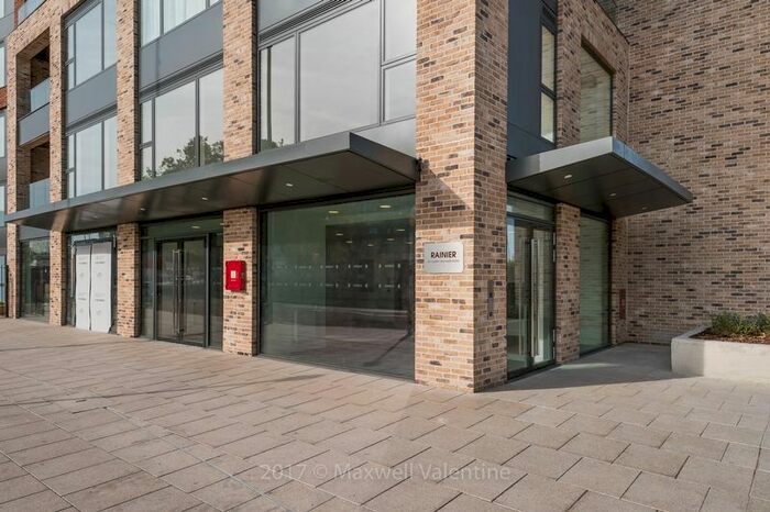 2 Bedroom Flat To Rent In Cherry Orchard Road, Croydon, CR0